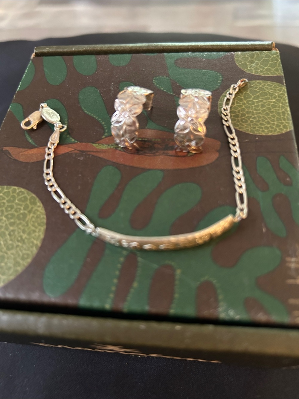 Sterling Silver Hand Engraved Bracelet and Earrings Made in Hawaii - Picture 6 of 6